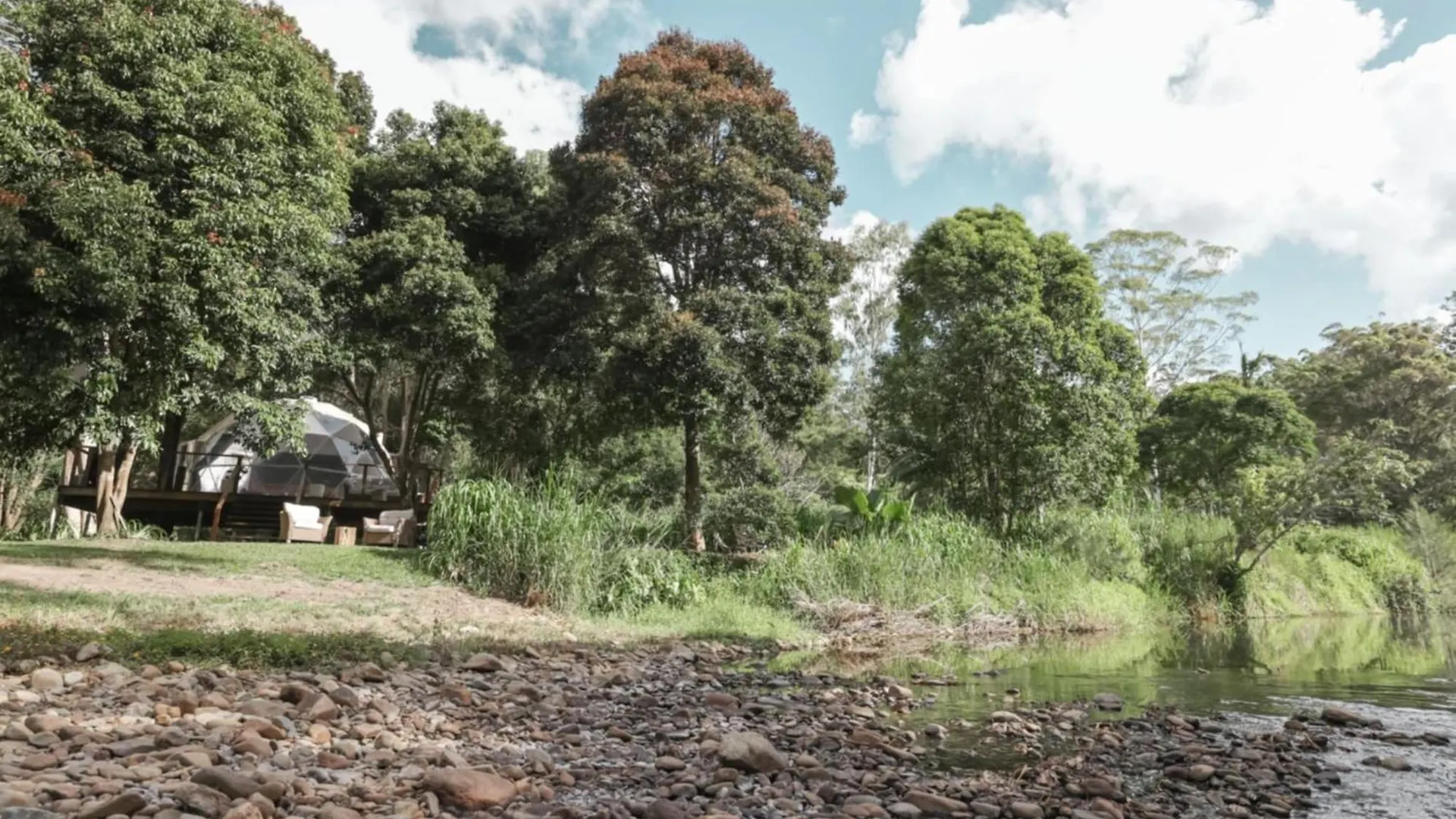 Reset Tallebudgera Valley Luxury tent